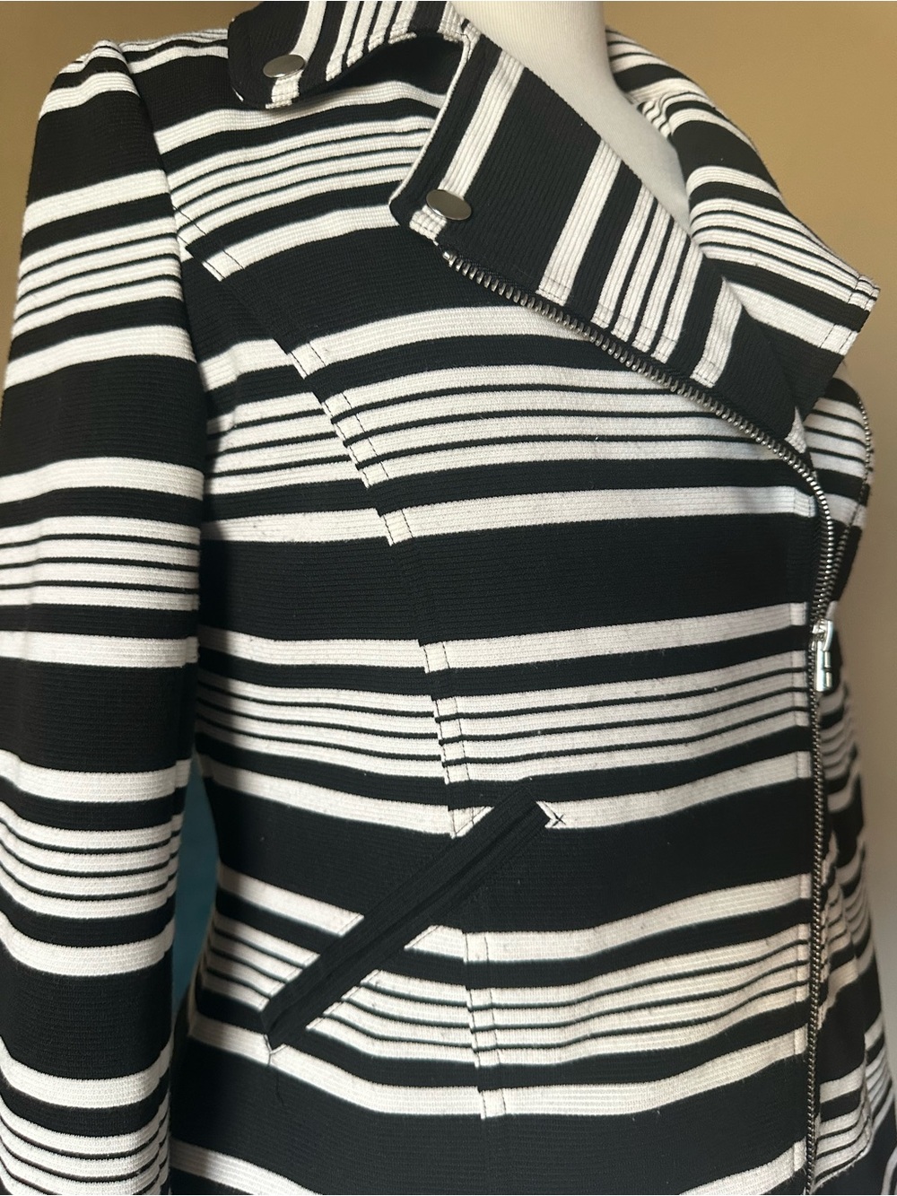Bagatelle Moto Jacket Black White Striped Asymmetrical Zip Knit Blazer S - Picture 2 of 12